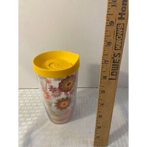 Tervis Yellow Flowers 16 Oz with lid